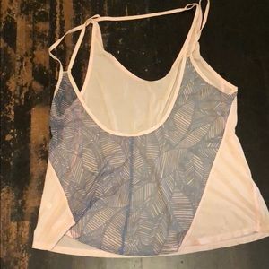 Flowy lululemon tank